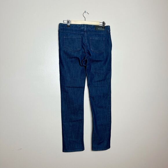 CLEARANCE! Mountain Hardwear Dark Denim Jeans Size 6 EUC - Picture 2 of 4